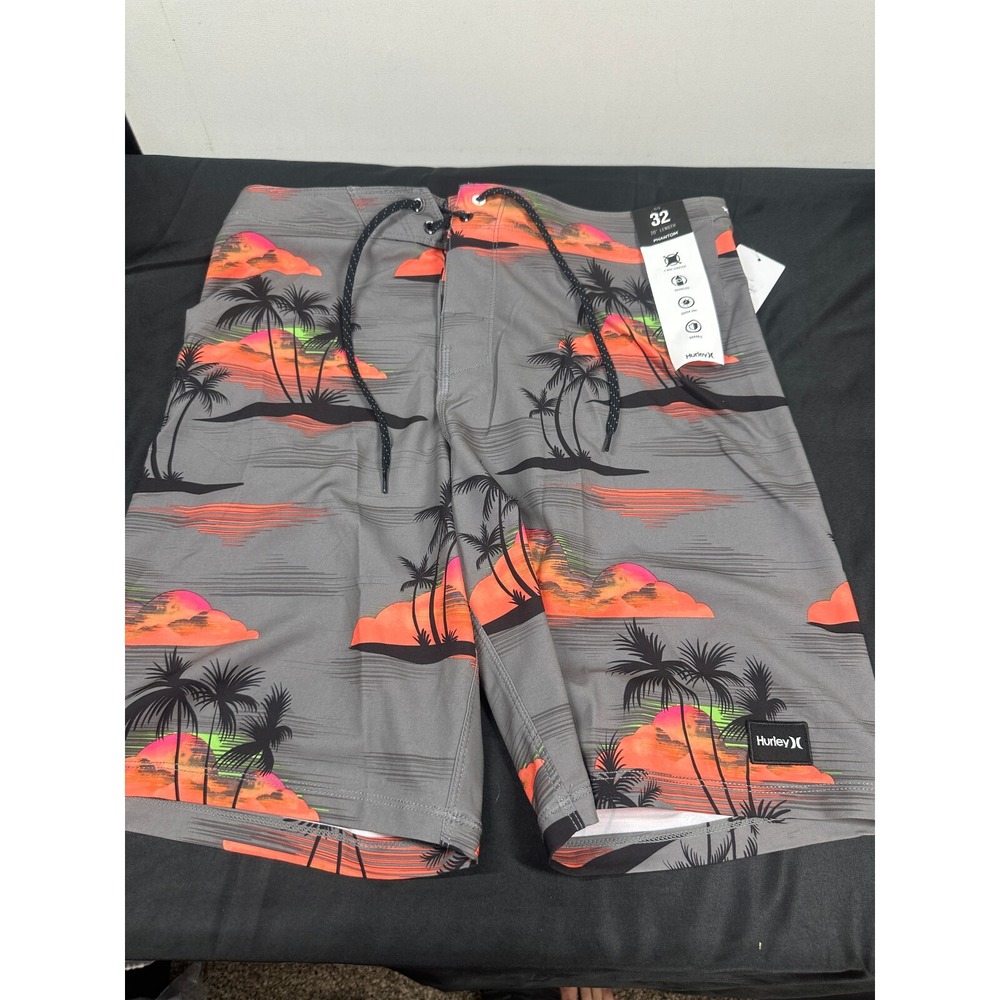 Hurley Phantom Eco Weekender 20" Board Shorts Size 30 Tropics Palm Trees New